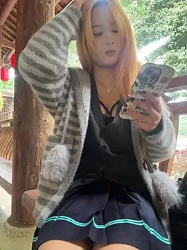 yuki june online show from December 2025 07:06:02 AM