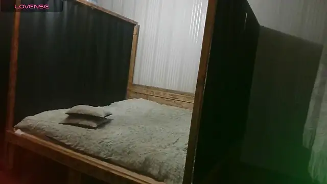 Snapshot of EthelsLover chatting on February 2026 07:07:01 PM EthelsLover online show from February 2026 07:07:01 PM