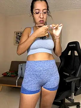 Snapshot of Valerygomez02 chatting on October 2025 10:21:02 PM Valerygomez02 online show from October 2025 10:21:02 PM