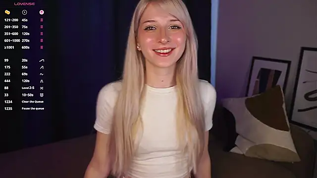 FridaAaberg online show from September 2025 07:34:01 AM