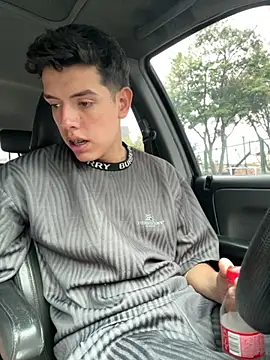 Snapshot of mattebret11 chatting on September 2025 05:38:01 PM mattebret11 online show from September 2025 05:38:01 PM