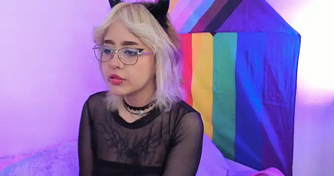 NekoWaifu online show from September 2025 12:32:01 PM