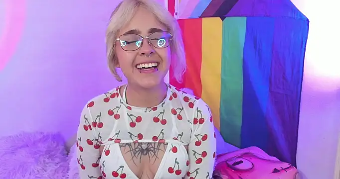 NekoWaifu online show from October 2025 12:44:02 PM