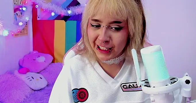 NekoWaifu online show from January 2026 02:54:02 PM