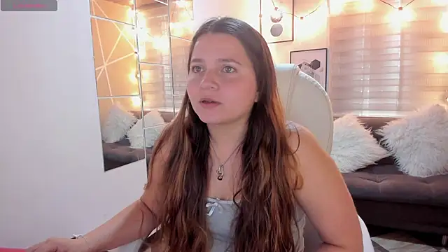 sophiee09  online show from November 2025 02:49:01 PM