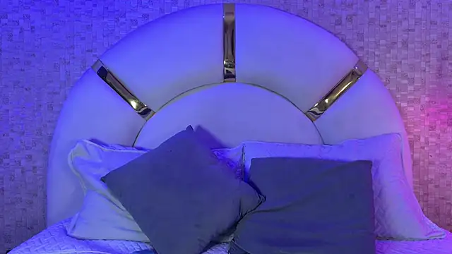 paulina cano online show from September 2025 07:16:01 PM