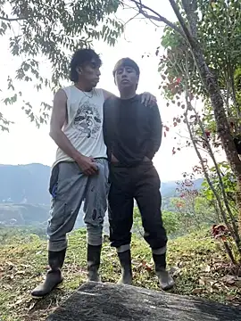 Snapshot of sky-wolves chatting on September 2025 10:54:01 PM sky-wolves online show from September 2025 10:54:01 PM