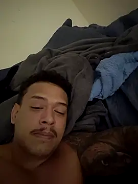 maicon9339 online show from November 2025 04:44:02 AM