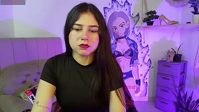 ilayra smith online show from October 2025 10:43:02 PM