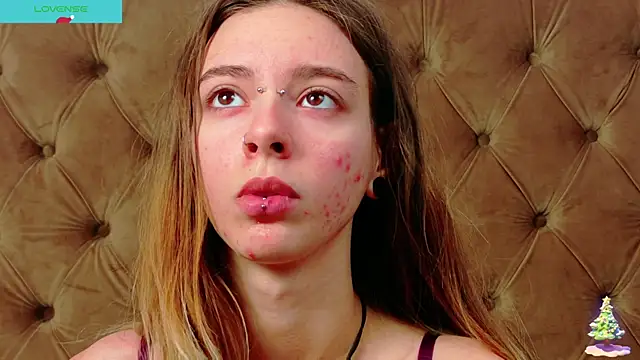 CoraVex online show from December 2025 05:02:02 AM