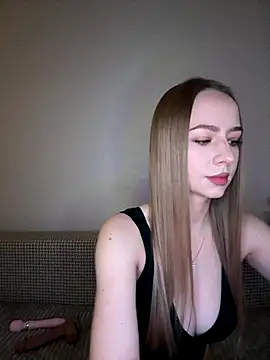 Snapshot of MissOyee chatting on October 2025 06:09:02 PM MissOyee online show from October 2025 06:09:02 PM