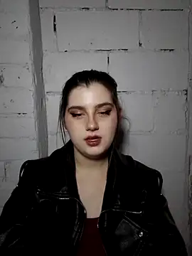 Snapshot of Luna_Moody chatting on September 2025 05:48:01 PM Luna Moody online show from September 2025 05:48:01 PM