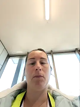 bichota85 online show from April 2026 08:52:02 AM