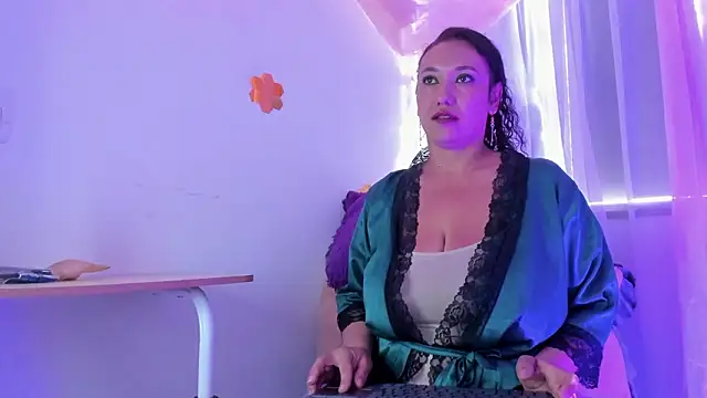 Snapshot of sharlot_montalvo_ chatting on February 2026 09:31:02 PM sharlot montalvo online show from February 2026 09:31:02 PM