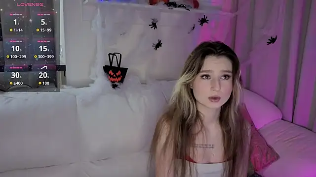  Lua   online show from October 2025 07:14:02 PM