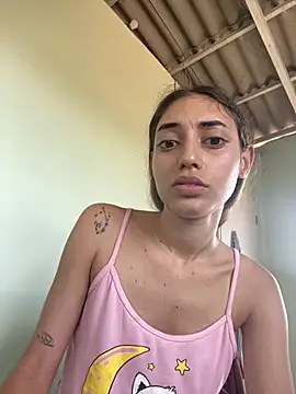 loirinhaaa online show from October 2025 01:20:01 PM