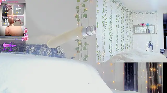 Snapshot of Ashley__Jones__ chatting on May 2026 09:06:01 AM Ashley Jones online show from May 2026 09:06:01 AM