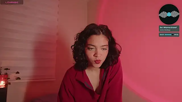 Snapshot of _curiouskitten_ chatting on September 2025 02:02:02 AM curiouskitten online show from September 2025 02:02:02 AM