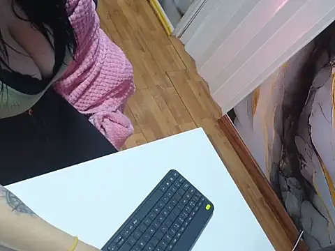 valery cute 18 online show from January 2026 11:13:01 AM