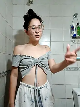 linameii online show from October 2025 04:09:02 AM