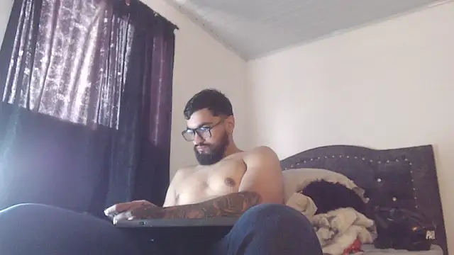 Snapshot of Chrys_harris77 chatting on April 2026 09:37:02 PM Chrys harris77 online show from April 2026 09:37:02 PM