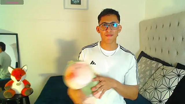 SalvadorFit online show from November 2025 08:29:01 PM