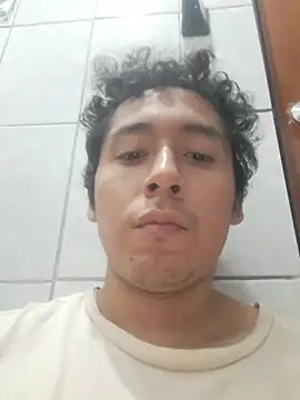 Snapshot of latinbigcock1_ chatting on April 2026 02:31:01 AM latinbigcock1 online show from April 2026 02:31:01 AM