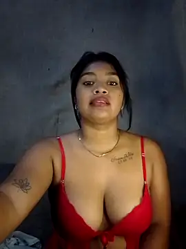 kiaraconex27 online show from October 2025 05:21:02 PM