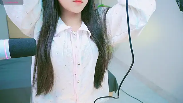 Cherry-26 online show from November 2025 01:11:02 PM