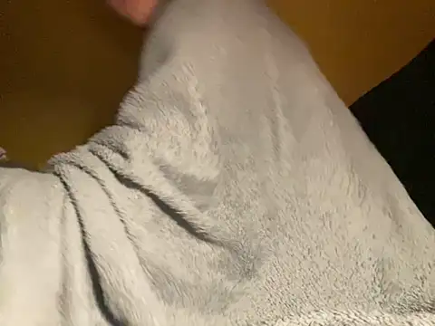 Snapshot of Randy9222 chatting on September 2025 09:07:02 PM Randy9222 online show from September 2025 09:07:02 PM