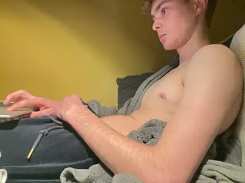 Snapshot of Randy9222 chatting on December 2025 09:09:01 PM Randy9222 online show from December 2025 09:09:01 PM