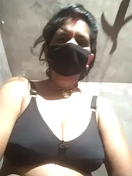 Hott cutgirl online show from January 2026 05:18:01 PM