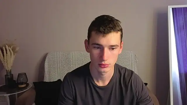 Snapshot of Max_Foks chatting on September 2025 04:58:01 AM Max Foks online show from September 2025 04:58:01 AM