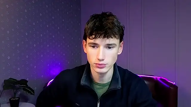 Snapshot of Max_Foks chatting on December 2025 10:46:01 AM Max Foks online show from December 2025 10:46:01 AM