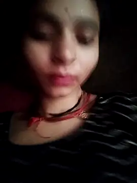 Snapshot of R_Roshni chatting on September 2025 12:48:02 AM R Roshni online show from September 2025 12:48:02 AM