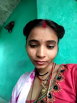 Snapshot of R_Roshni chatting on October 2025 08:37:01 AM R Roshni online show from October 2025 08:37:01 AM