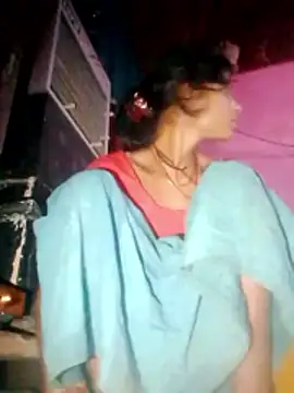 Snapshot of R_Roshni chatting on December 2025 12:48:01 AM R Roshni online show from December 2025 12:48:01 AM