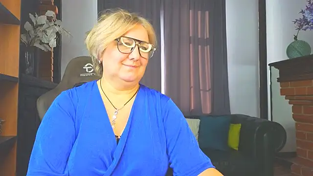 Marta Wils online show from October 2025 06:47:01 AM