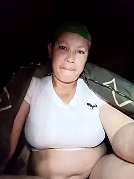 callistra online show from November 2025 12:00:02 PM