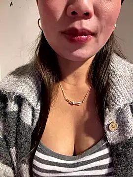 Milky-milk online show from January 2026 09:50:02 PM