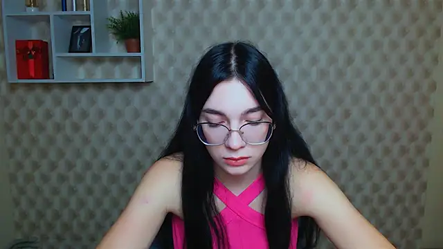 Snapshot of MiraBabe_ chatting on September 2025 05:33:01 AM MiraBabe  online show from September 2025 05:33:01 AM