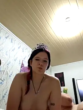 Hot SkinnyGirl online show from April 2026 06:45:01 PM