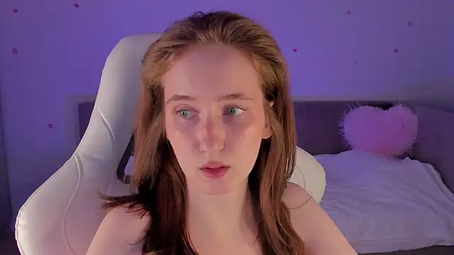 CrystalSoul  online show from October 2025 09:48:02 PM