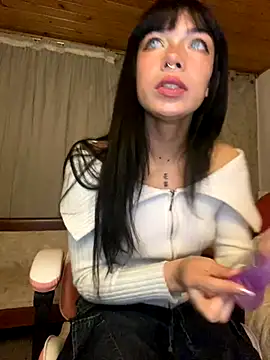 Snapshot of ninacaat chatting on September 2025 12:14:01 AM ninacaat online show from September 2025 12:14:01 AM
