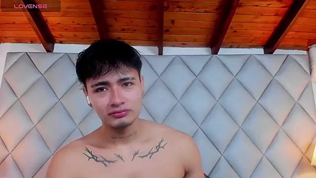 Clement Reyes online show from December 2025 01:07:01 PM