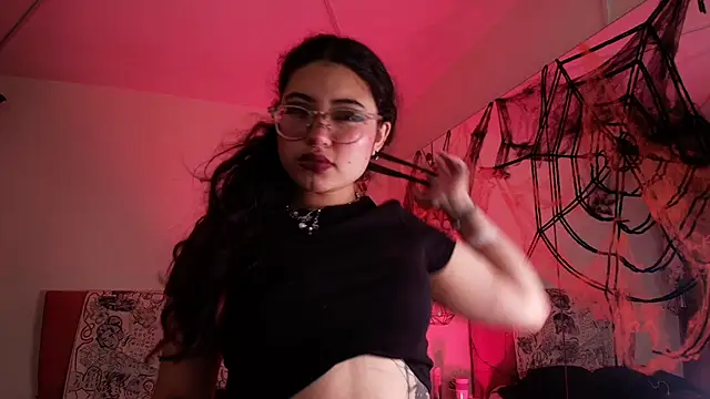 SabrinaV  online show from October 2025 11:32:02 AM