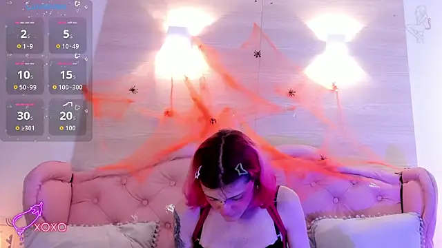 Rossiie Hunt  online show from October 2025 05:12:02 PM