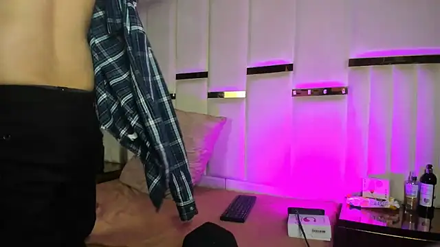 ANLLELOAndANGELA online show from October 2025 06:03:02 PM