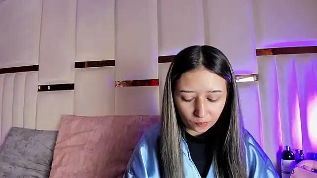 Snapshot of ANLLELOAndANGELA chatting on April 2026 05:30:01 PM ANLLELOAndANGELA online show from April 2026 05:30:01 PM