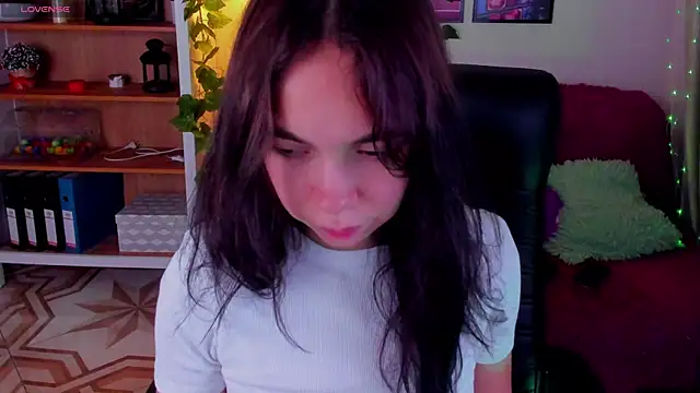 Snapshot of Elise_Noir chatting on October 2025 04:19:02 PM Elise Noir online show from October 2025 04:19:02 PM
